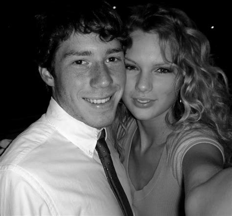 taylor swift high school picture